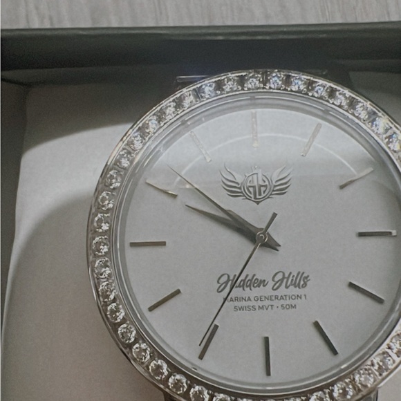 Hidden Hills Crystal-Embellished Silver Women\'s Watch main image 6